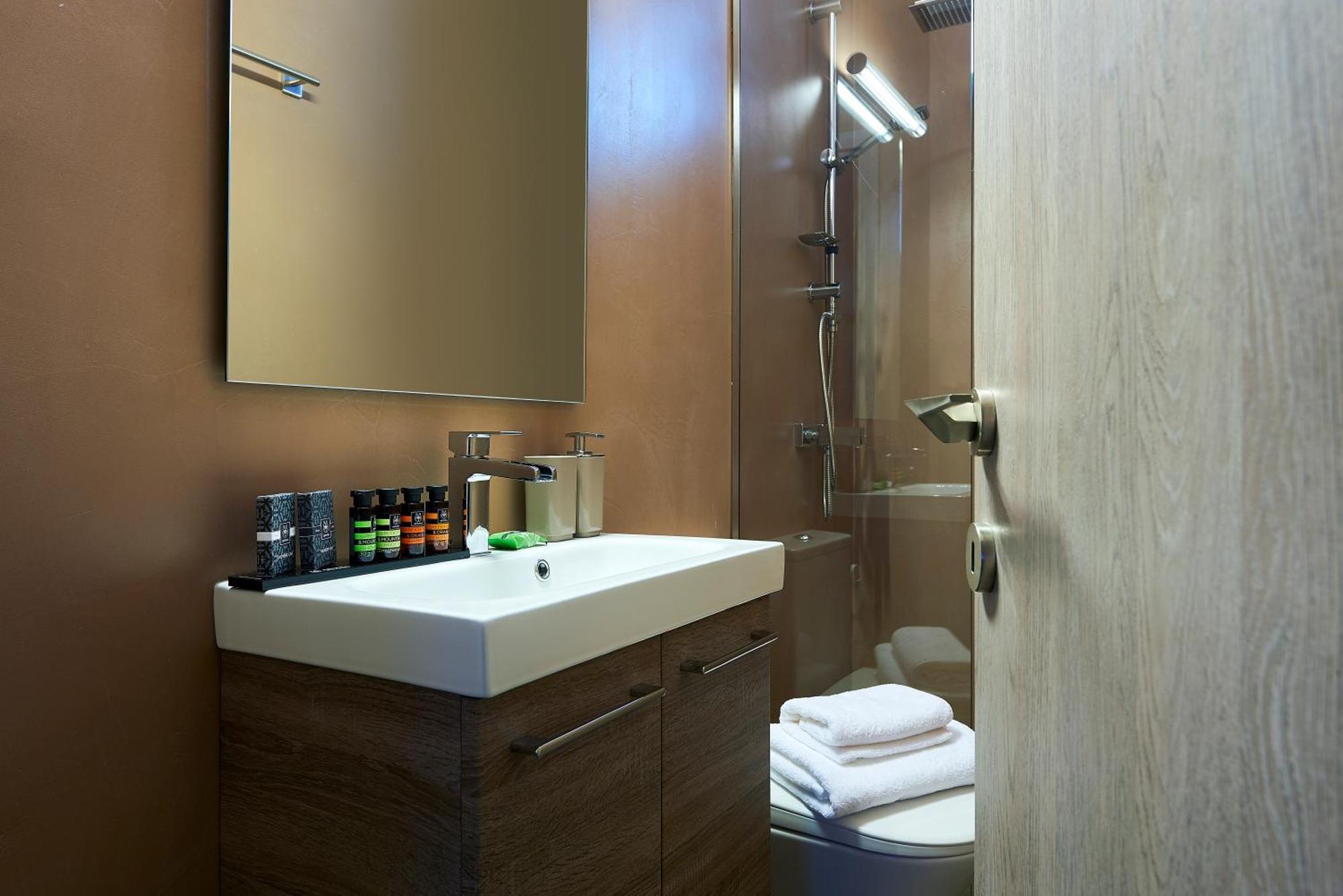 Elaia Luxury Suites لاغونيسي المظهر الخارجي الصورة